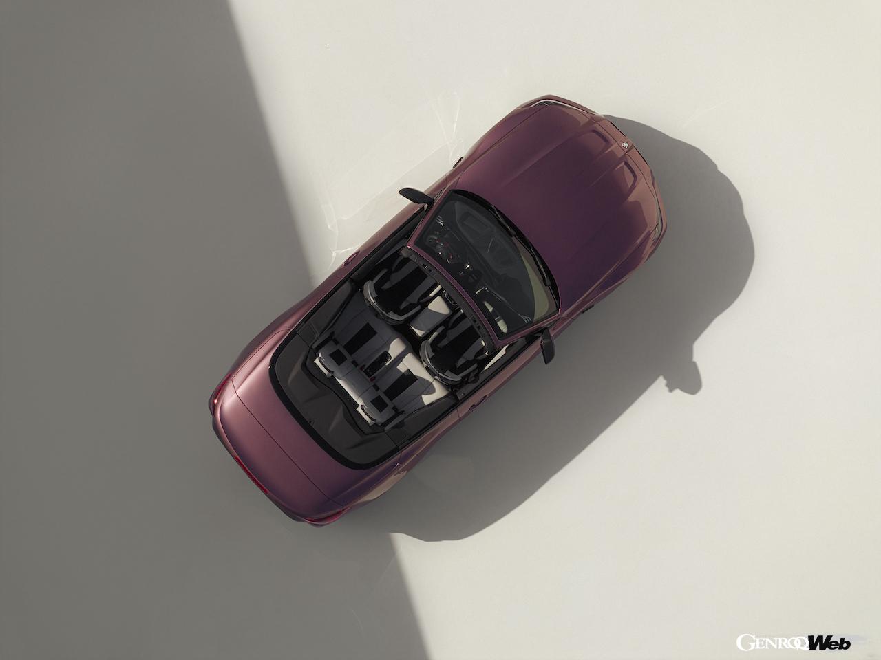 日本導入が開始された「BMW M4 カブリオレ」改良新型のエクステリア。