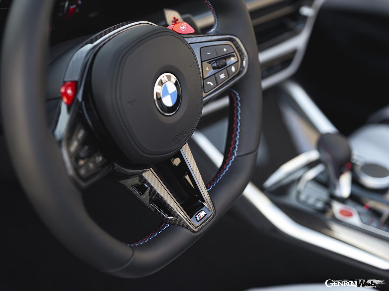 日本導入が開始された「BMW M4 カブリオレ」改良新型のインテリア。