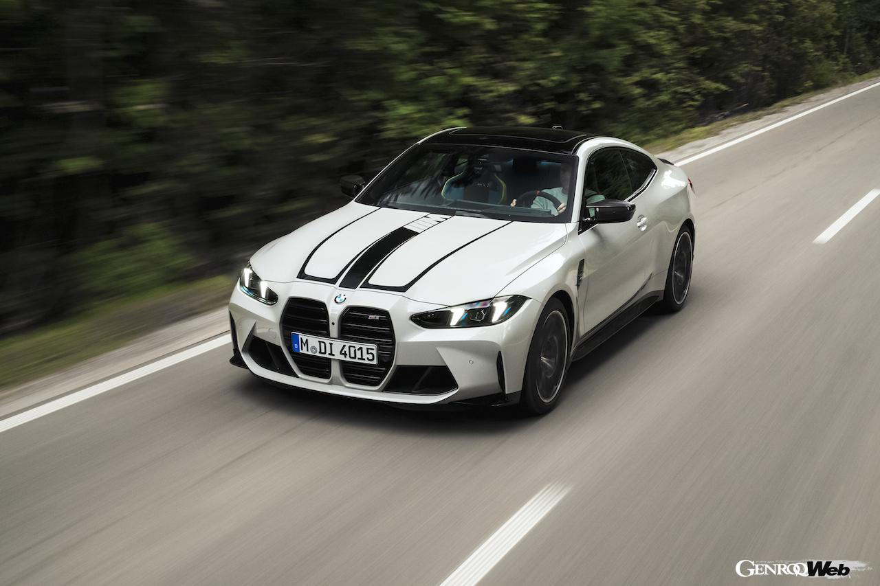 日本導入が開始された「BMW M4 クーペ」改良新型のエクステリア。