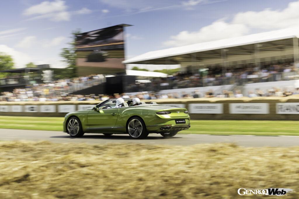 現在開催中のグッドウッド・フェスティバル・オブ・スピードにおいて、ベントレー コンチネンタル GT スピードがヒルクライムで走行シーンを初披露した。