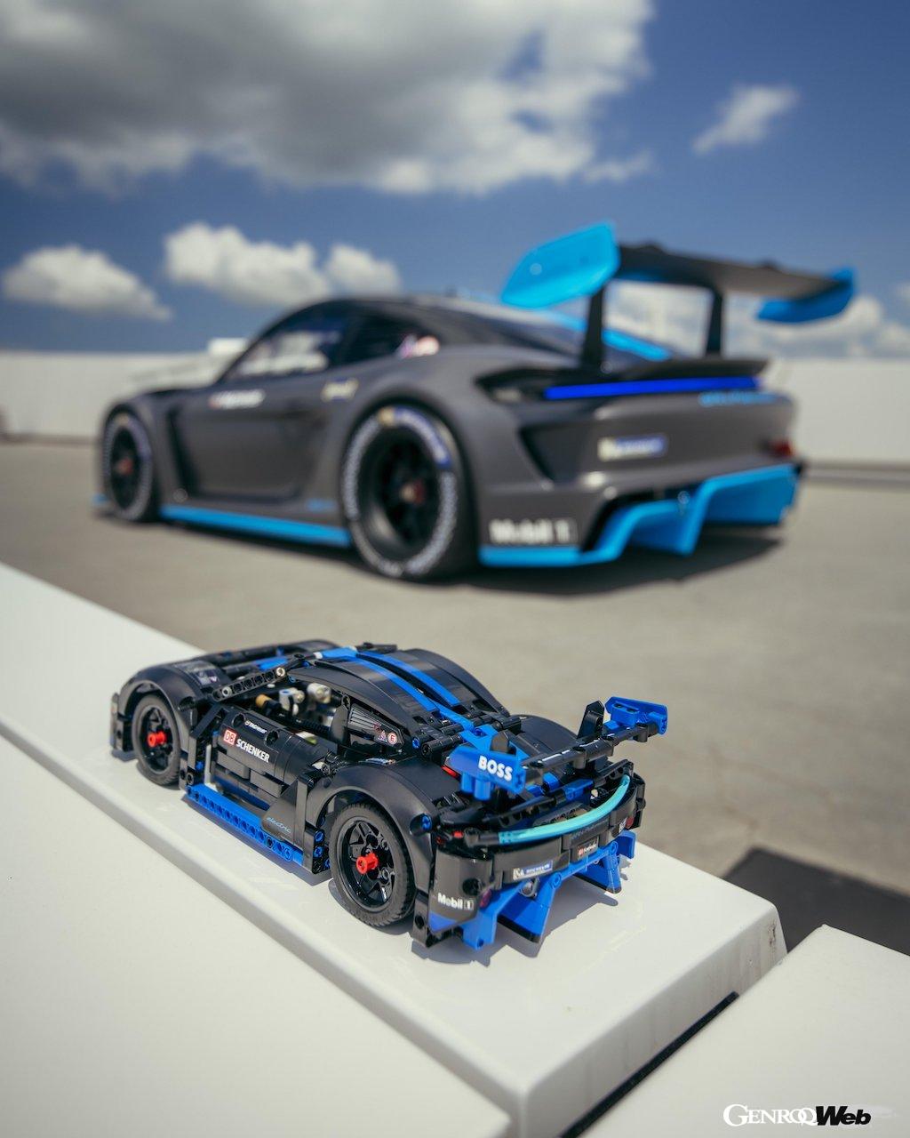 実際のモデルの技術的なハイライトをレゴで再現した「レゴ テクニック ポルシェ GT4 eパフォーマンス」。