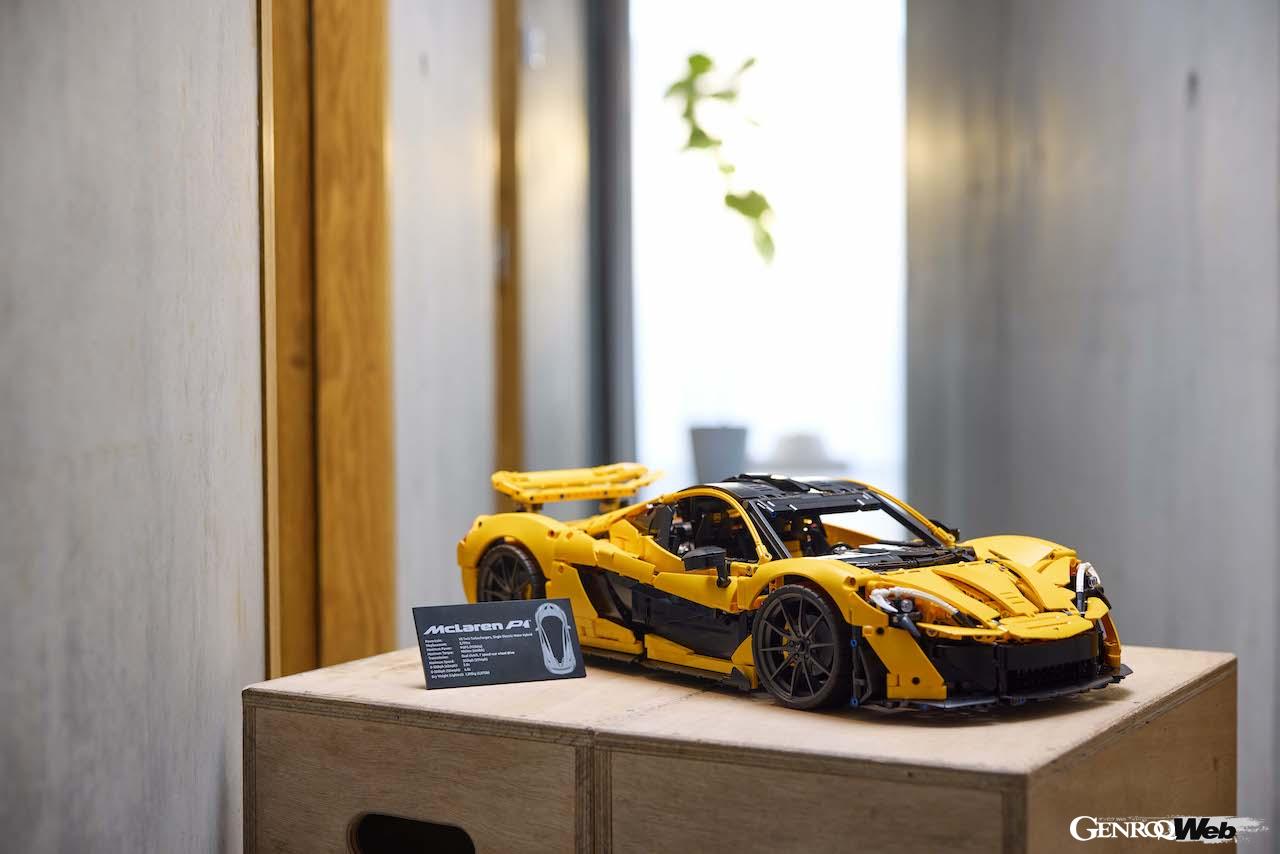 2024年8月1日に、レゴ公式ショッピングサイトにおいて販売が開始される「レゴ テクニック McLaren P1」。