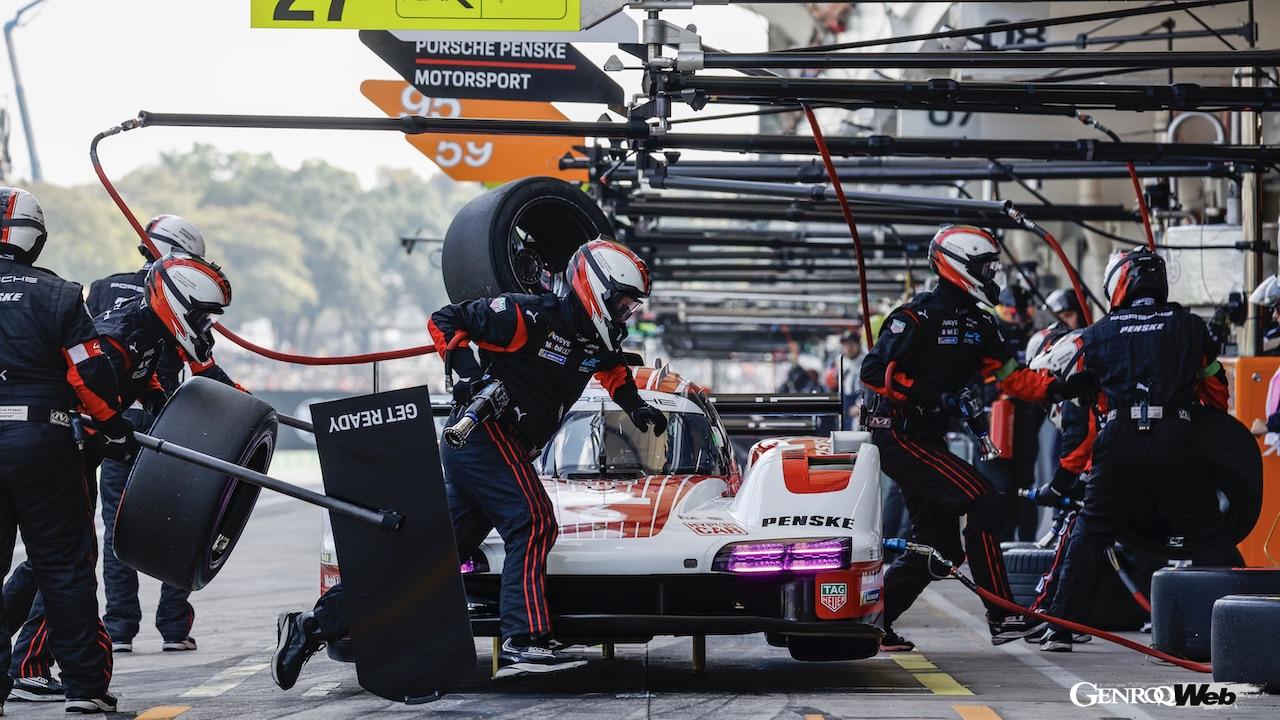 第5戦サンパウロ6時間レースにおいて、2位表彰台を獲得した、ポルシェ・ペンスキー・モータースポーツのポルシェ 963 6号車。