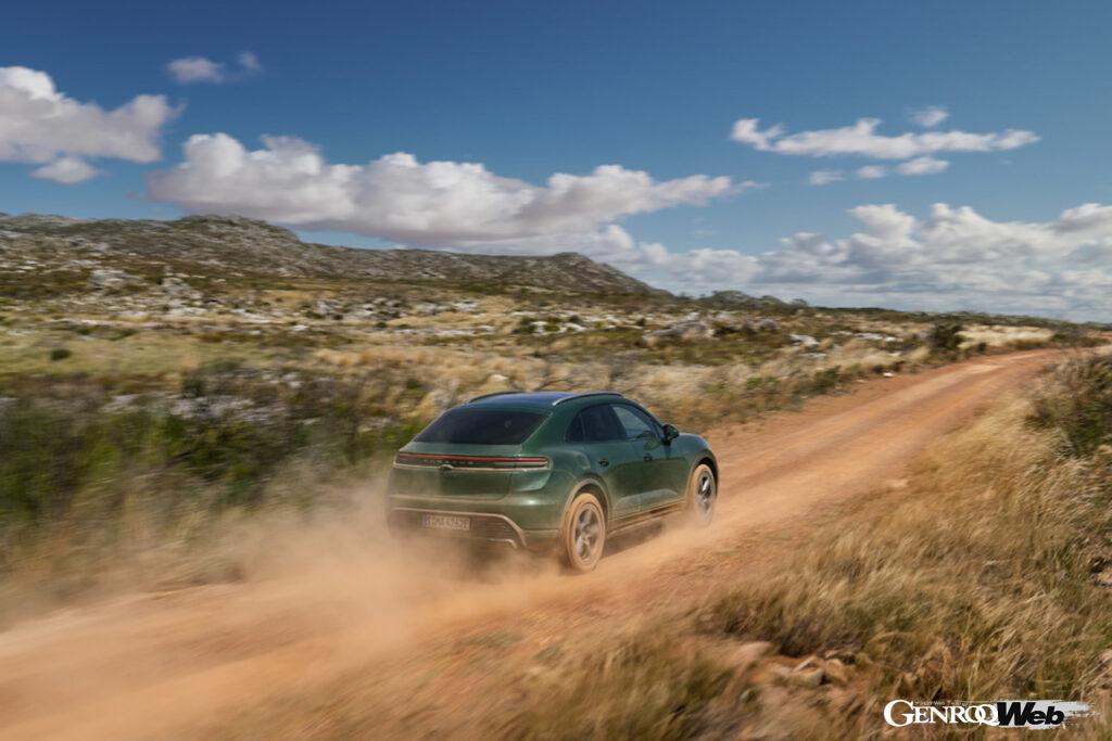 「マカン 4」と「マカン ターボ」の間を埋める「マカン 4S」。