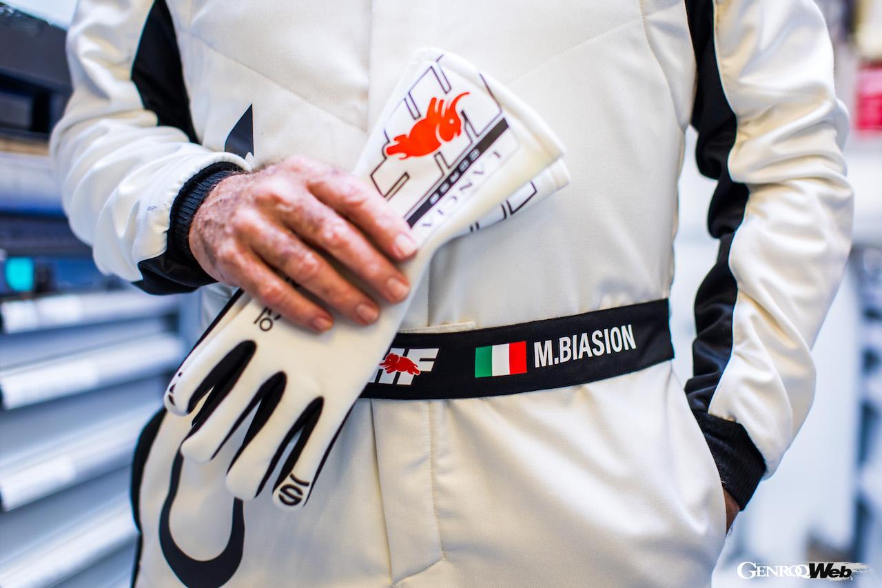 ランチア イプシロンの様々な開発に携わる、元WRCチャンピオンのミキ・ビアジオン。