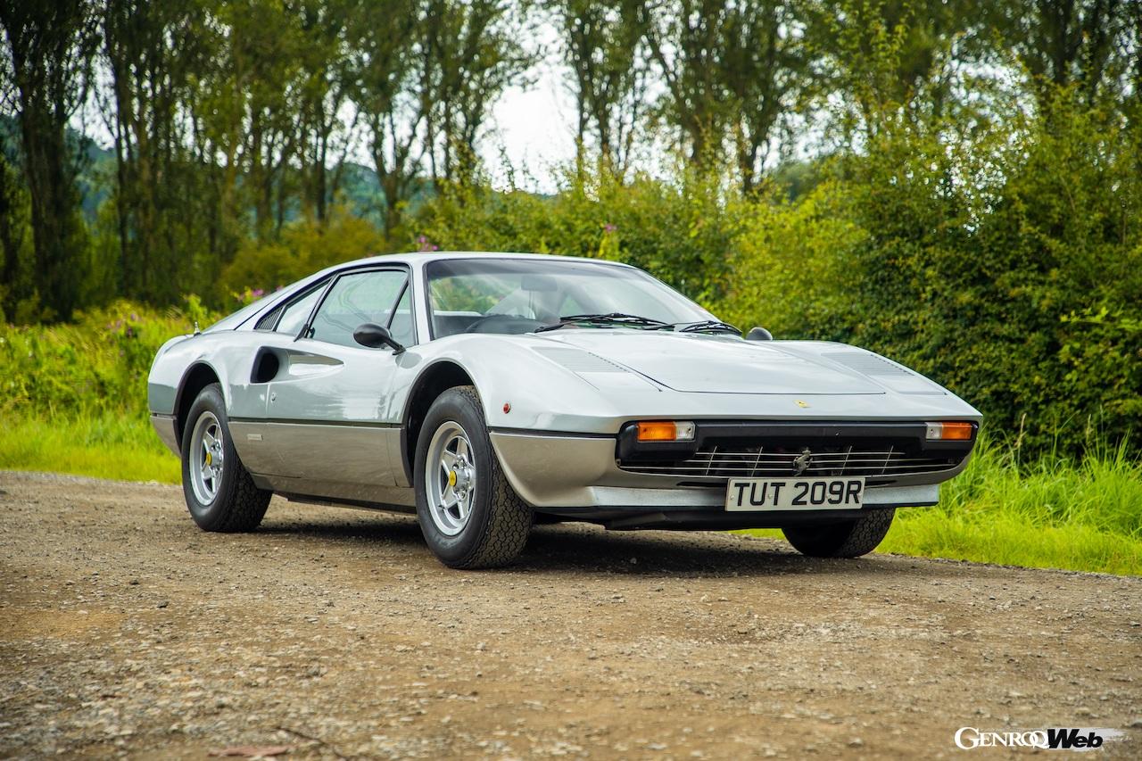 オールトンパーク・ゴールド・カップ・セールに出品される、「フェラーリ 308GTB ヴェトロレジーナ」。