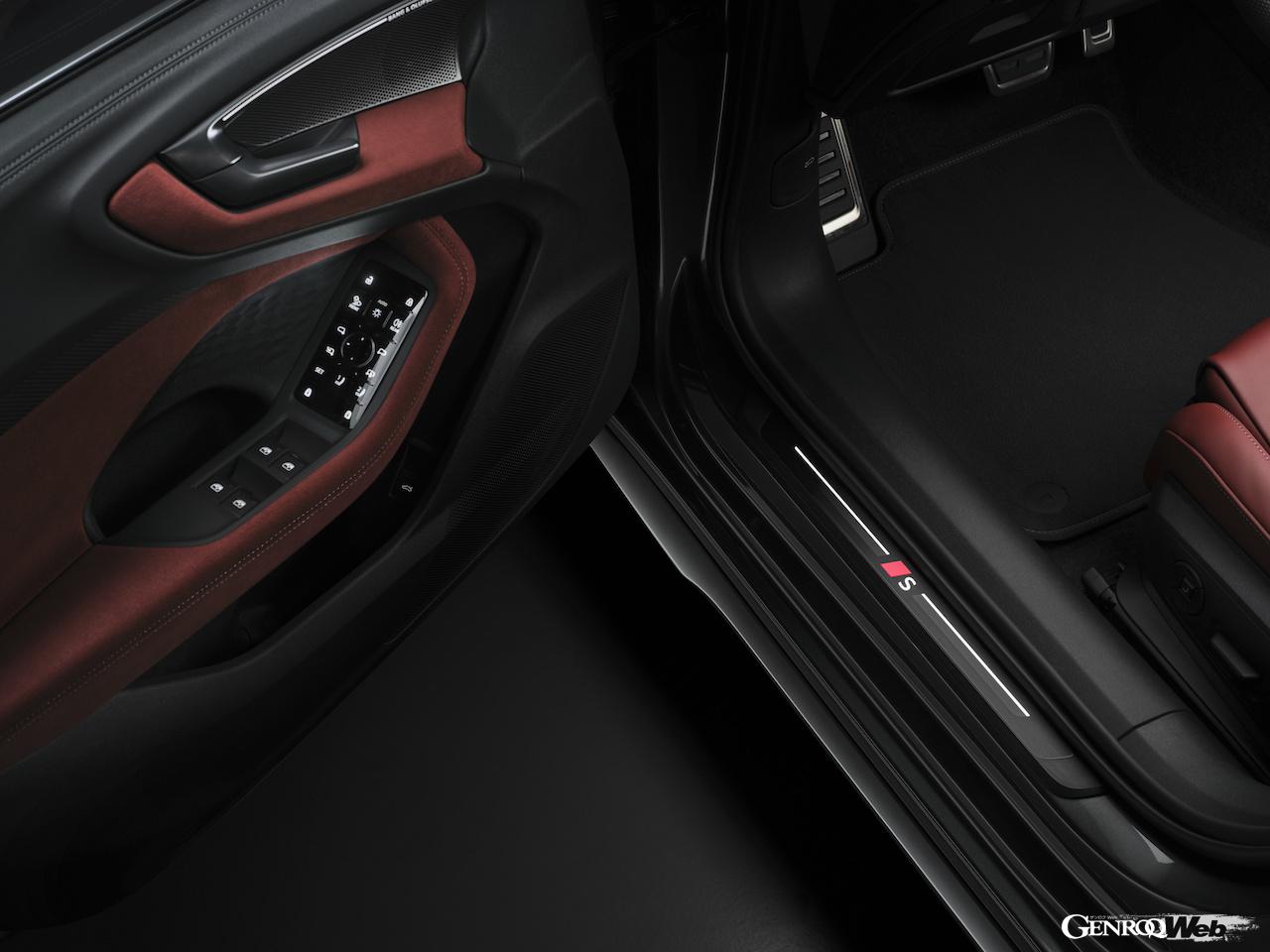 新型「アウディ S5 アバント」のインテリア。
