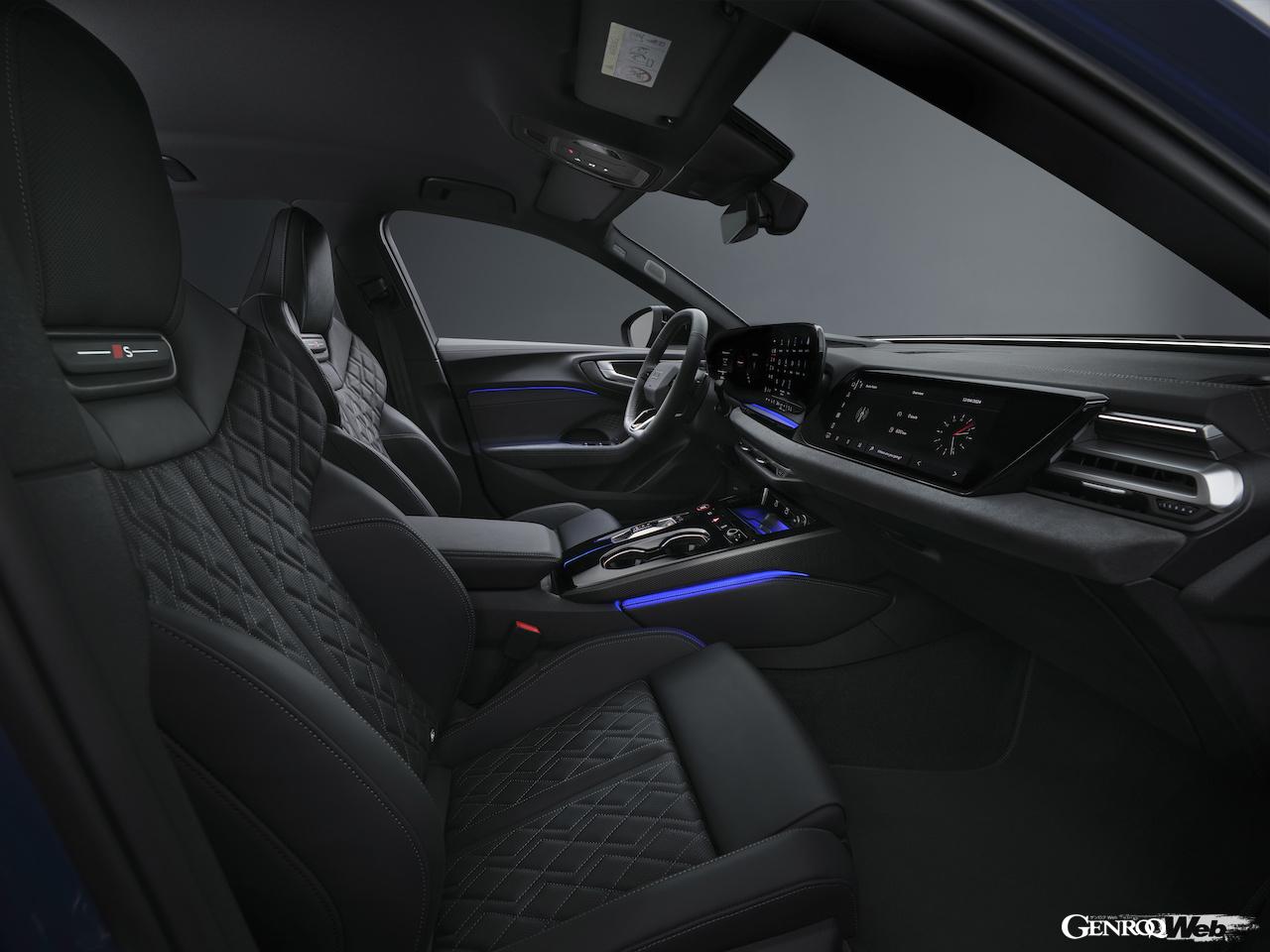 新型「アウディ S5 セダン」のインテリア。