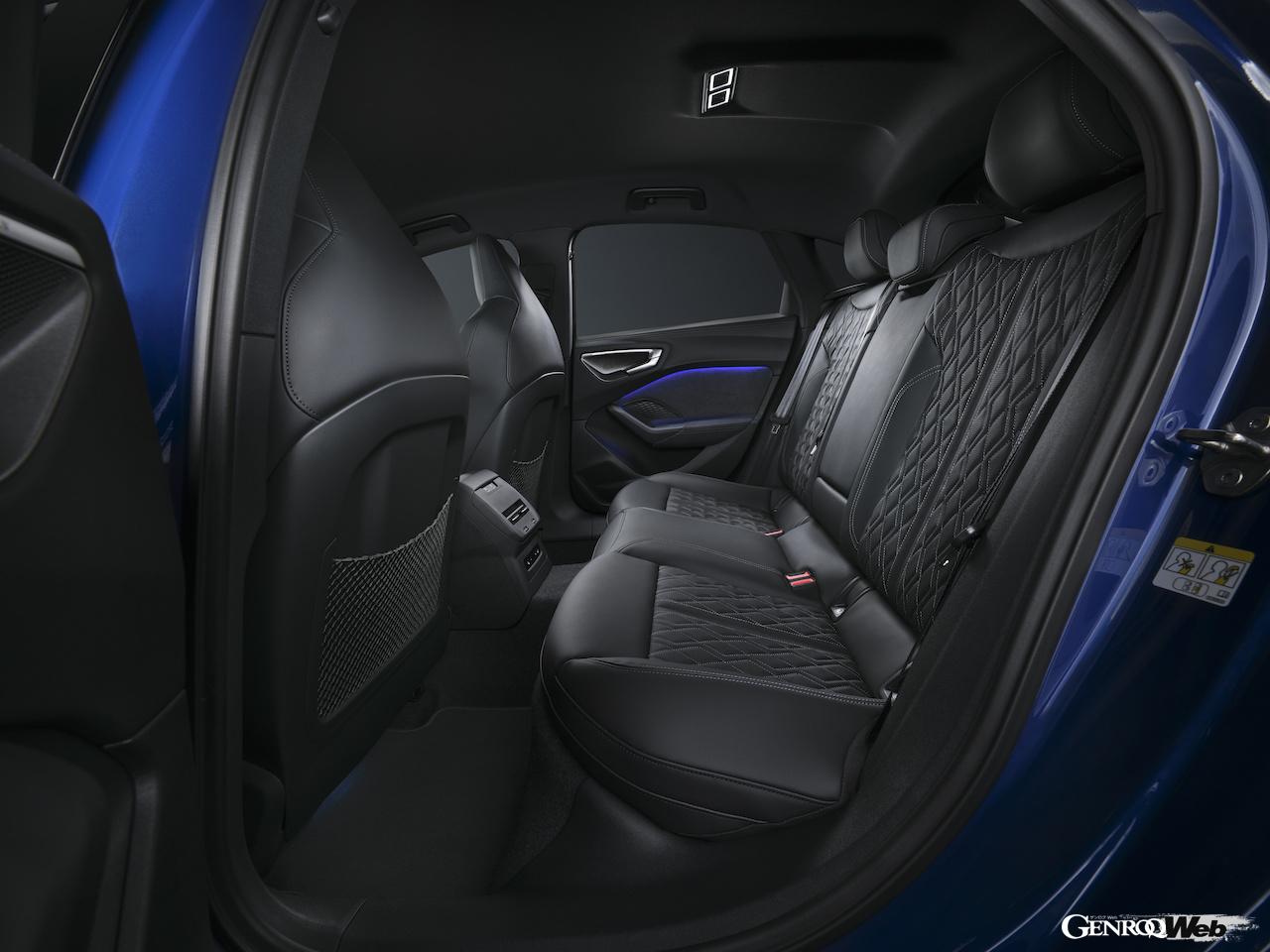新型「アウディ S5 セダン」のインテリア。