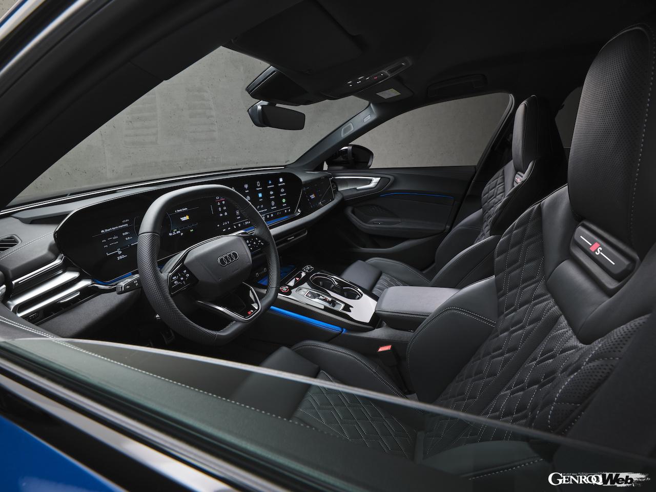 新型「アウディ S5 セダン」のインテリア。