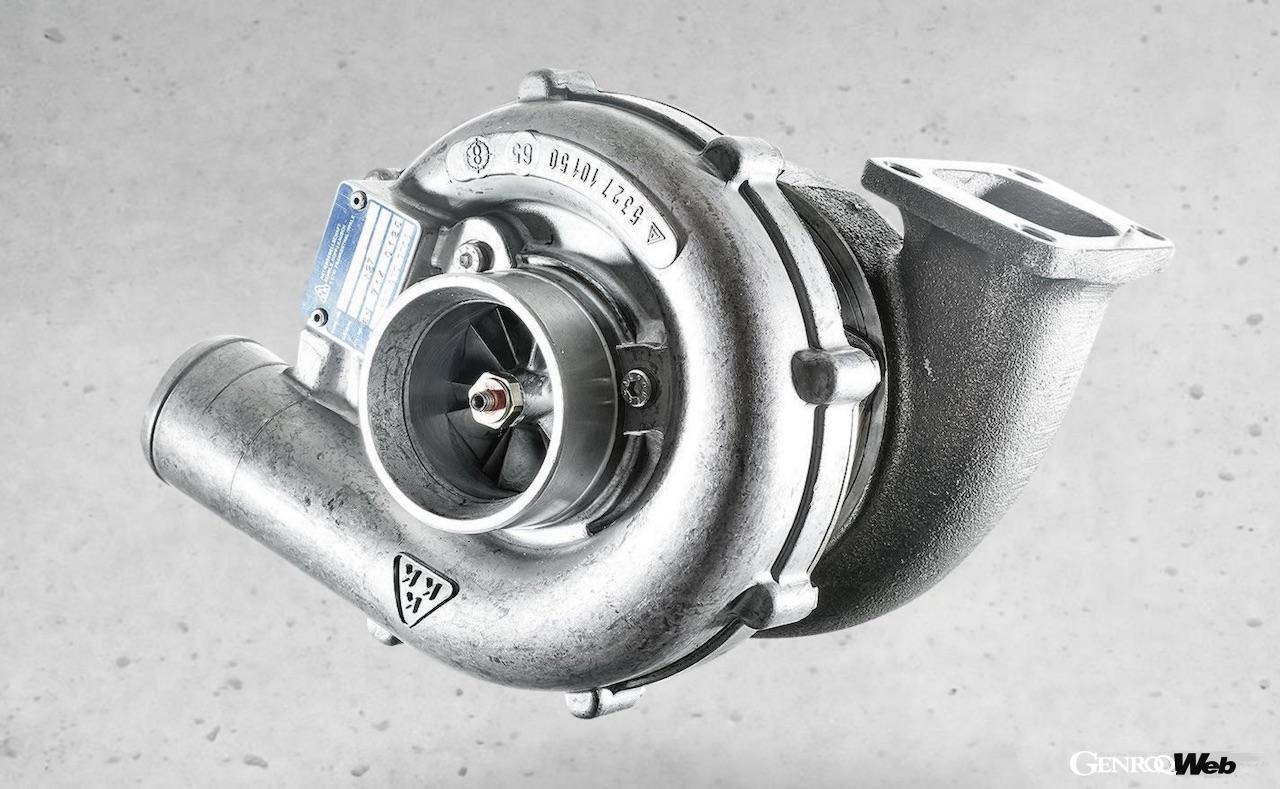 1963年に901としてデビューした911は、様々な新技術を導入し、進化を繰り返してきた。1974年に投入されたターボチャージャーは、マーケットに大きなインパクトを残すことになった。