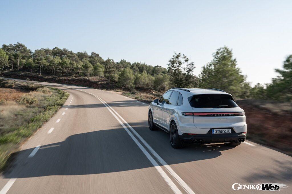 新たに導入されるソフトウェアは、使用されるハードウェアが完成する前に、テストを行う必要がある。