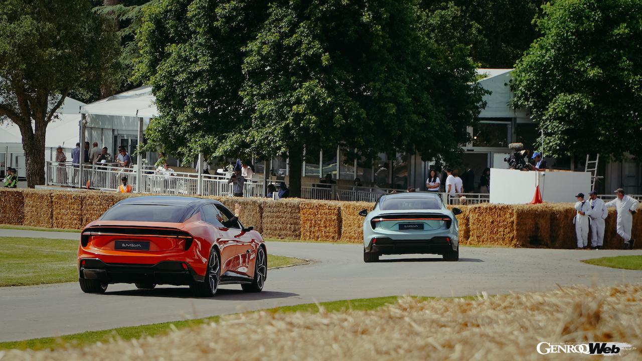 グッドウッドのヒルクライムコースを疾走する「エメヤ」。