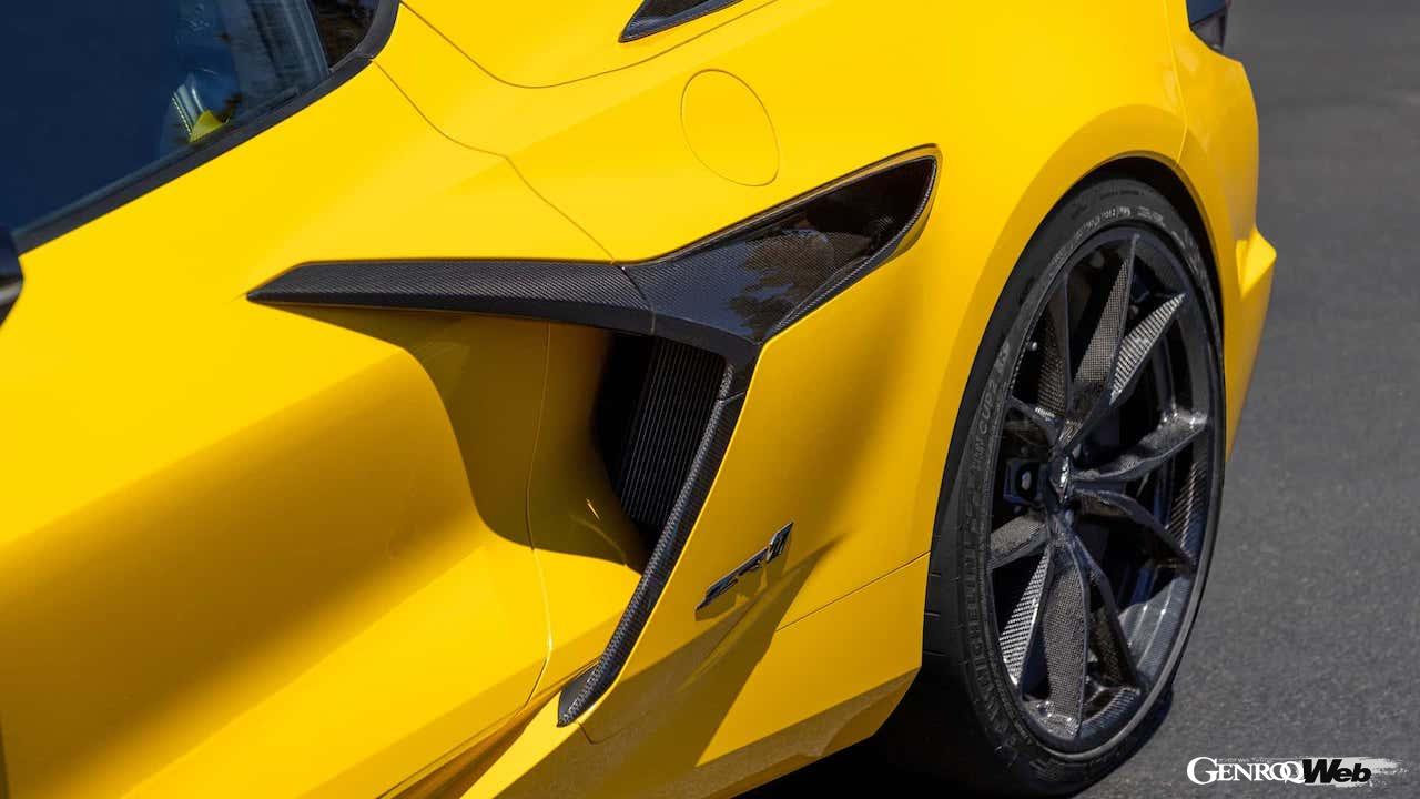 新型「シボレー コルベット ZR1」のカーボンファイバー製空力パーツ。