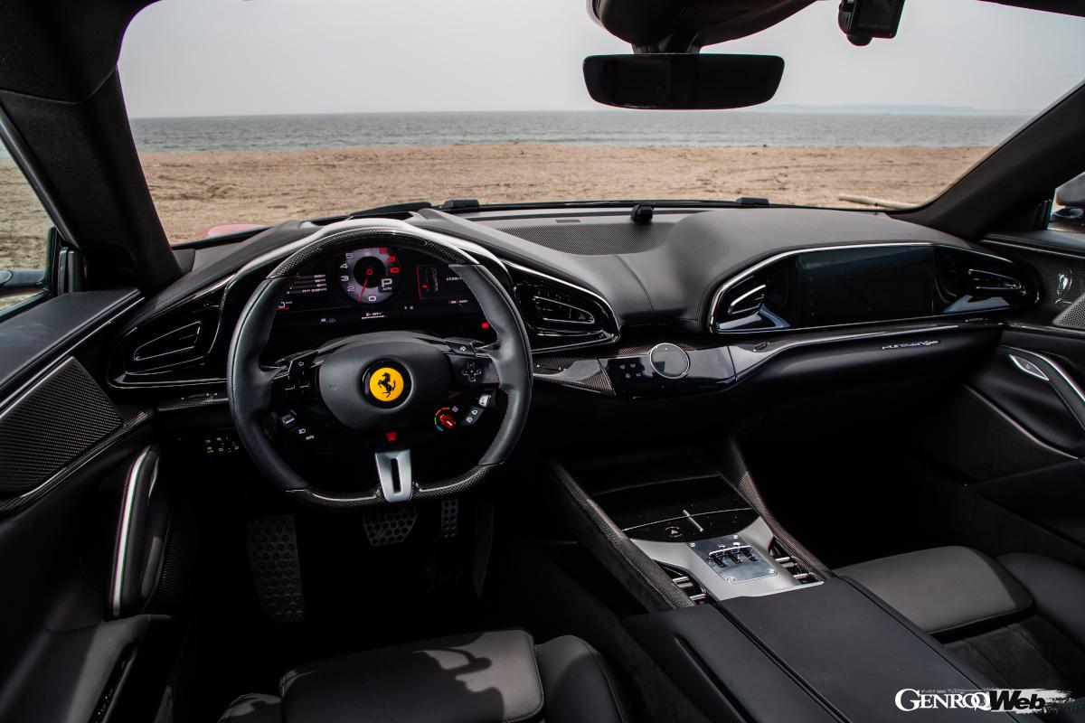 最新デザインのインテリア。エアコンのダイヤルが新しい。