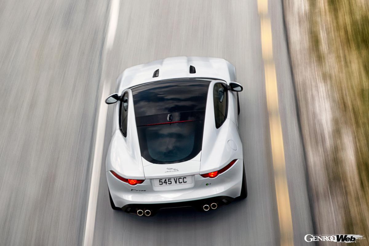 10年落ちとはいえBMW1シリーズの新車価格と同じくらいで5.0リッターV8のジャガーが買えるのだ。