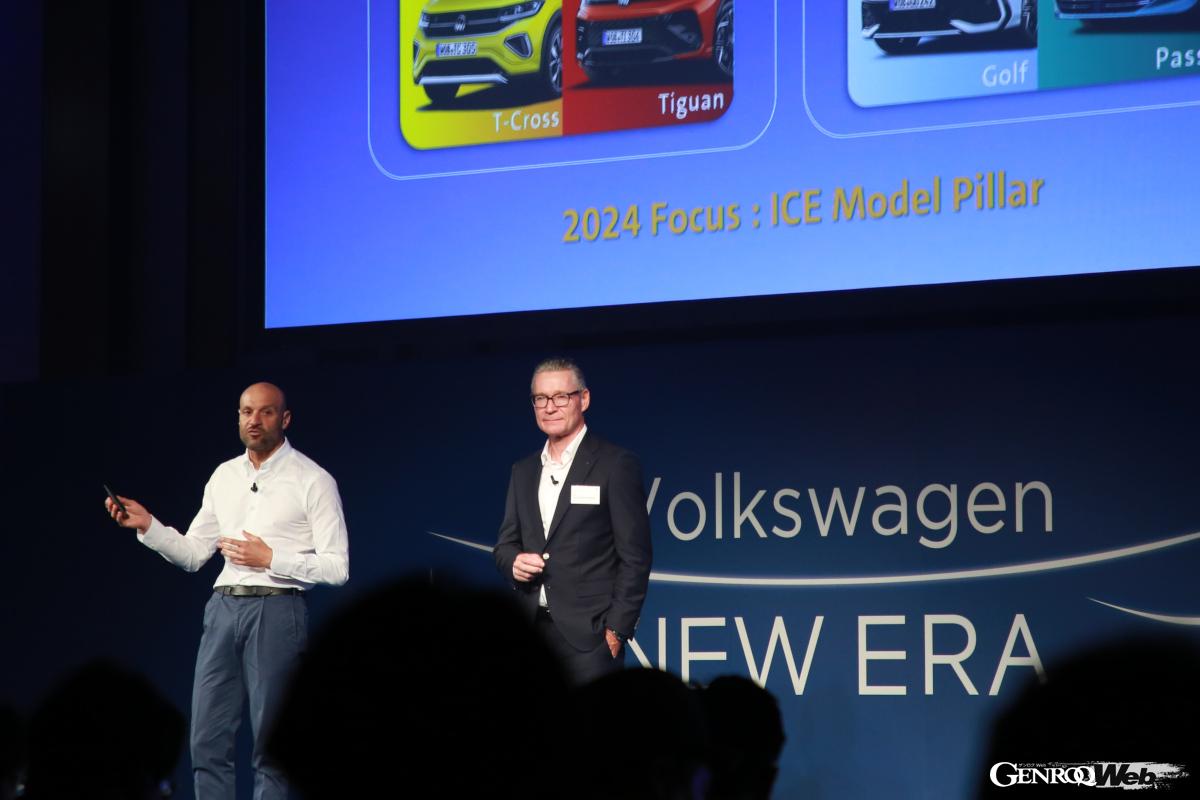 現在フォルクスワーゲン・ジャパンでブランドディレクターを務めるアンドレア・カルカーニ（左）と、8月1日から後任としてブランドディレクターを務めることが発表された現上海フォルクスワーゲンのイモ・ブッシュマン副社長。