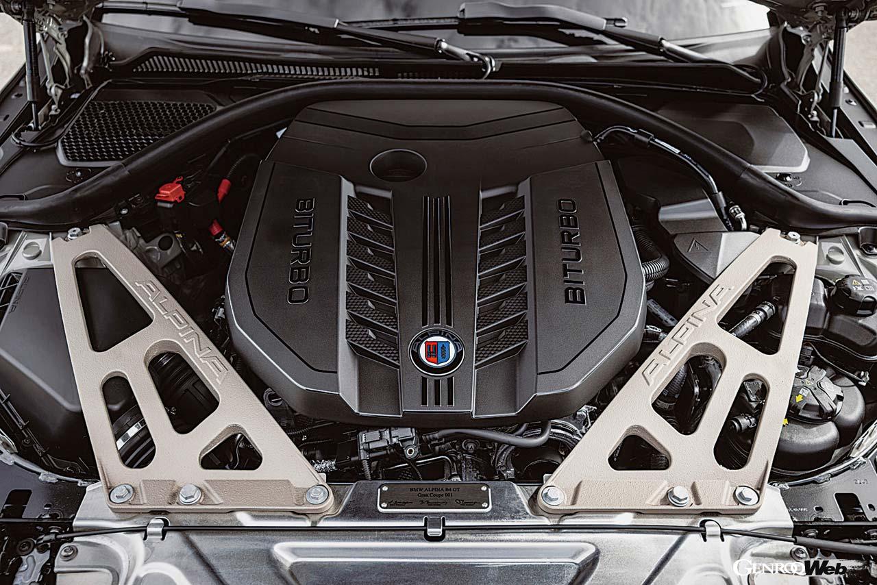 3.0リッター直6ツインターボのS58ユニットは最高出力が従来の495PSから529PSまで高められている。ちなみにB4 GTの巡航最高速度は305km/hだ。