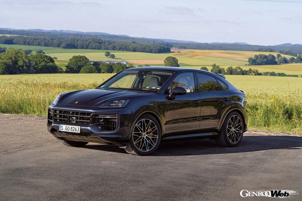 カイエンGTSクーペ。クーペには固定式ガラス製パノラミックルーフ、アダプティブエクステンションリヤスポイラーが標準装備される。