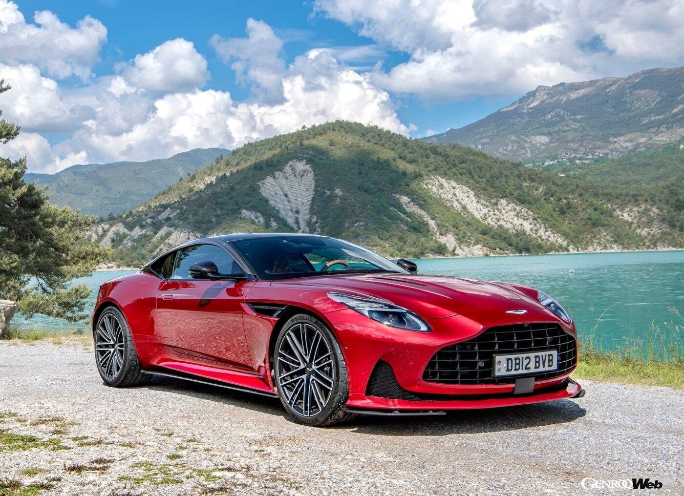 アストンマーティン DB12