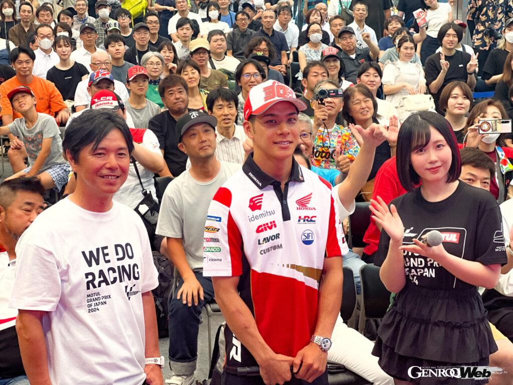 「MotoGP FAN Meets @秋葉原」に登場した中上貴晶選手
