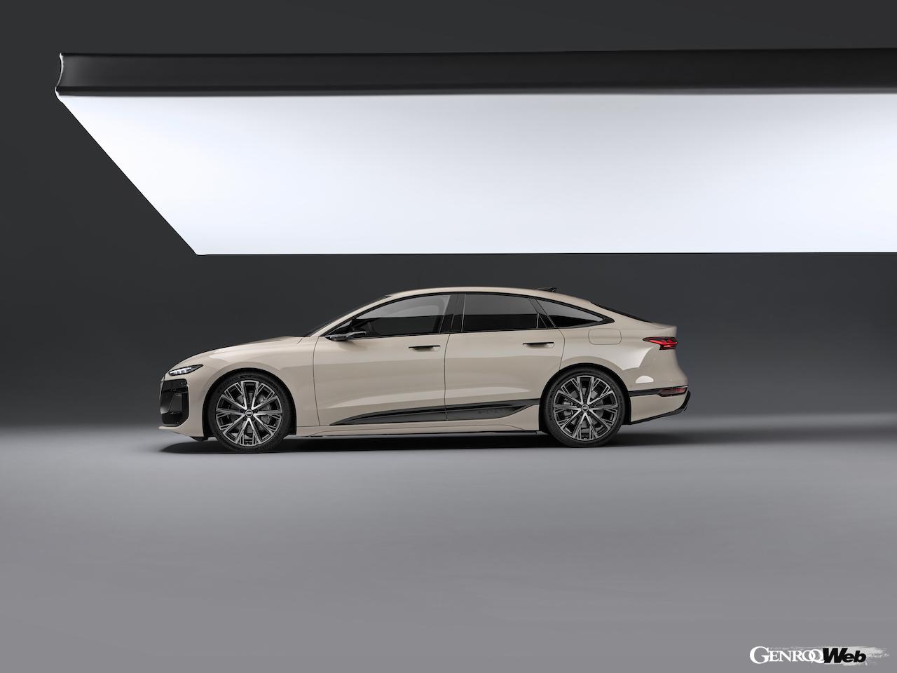 新型「アウディ A6 スポーツバック e-tron」のエクステリア。