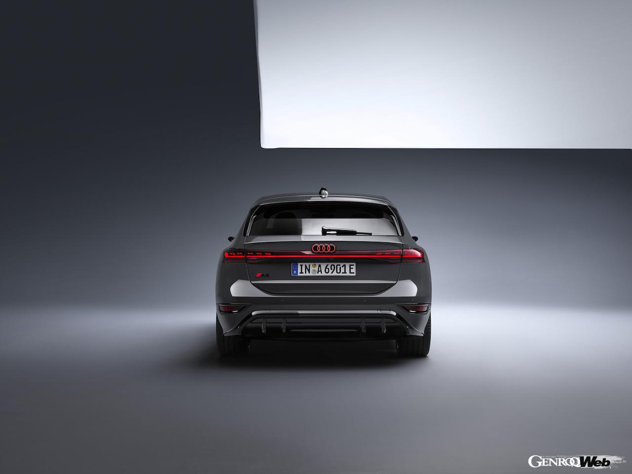 新型「アウディ A6 アバント e-tron」のエクステリア。