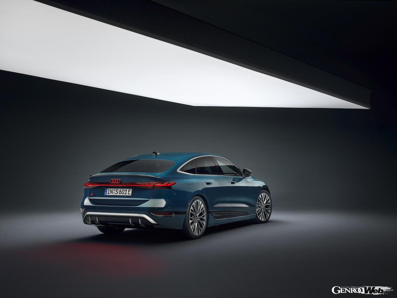 新型「アウディ S6 スポーツバック e-tron」のエクステリア。