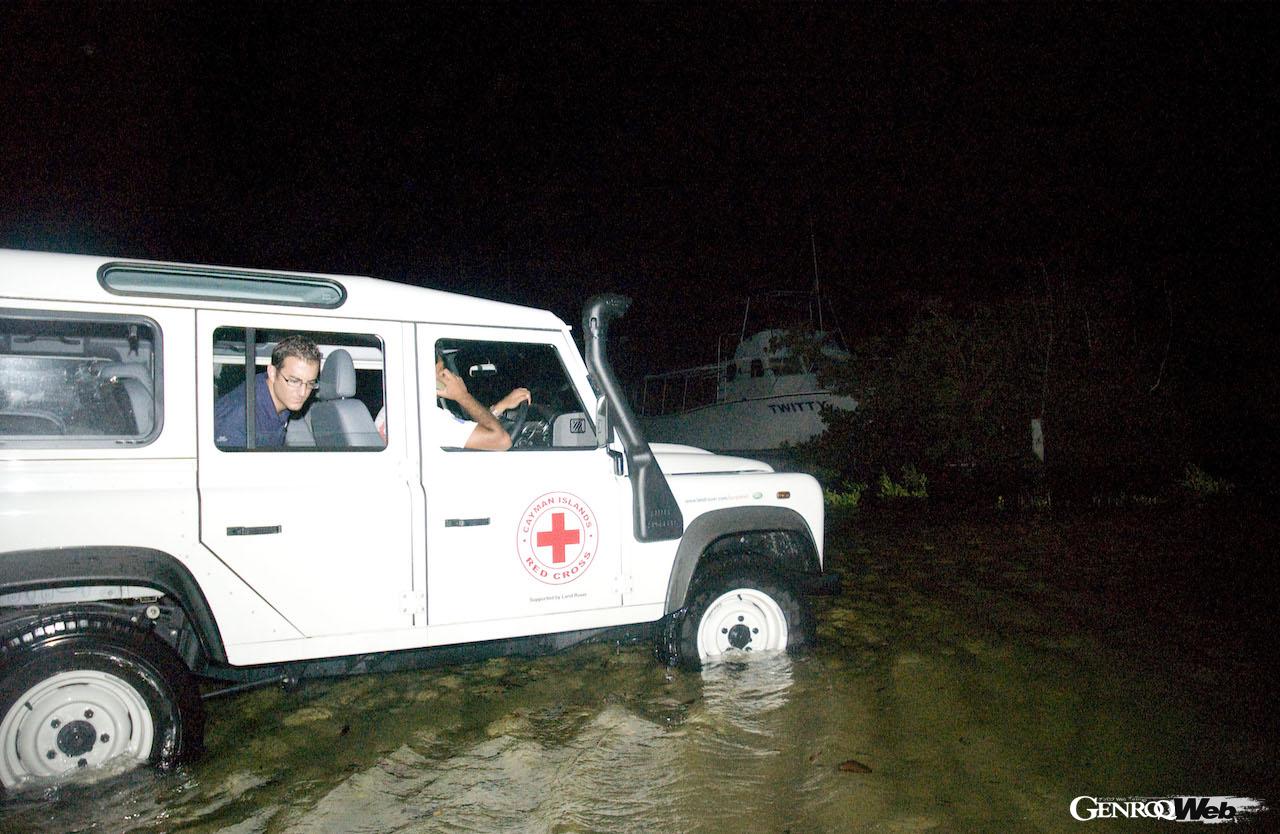 世界中の生活困難地位において、70年にわたり、様々な支援活動を行ってきたディフェンダー。