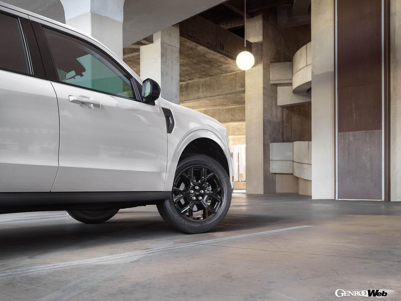 コンパクトピックアップ「フォード マーベリック」の2025年モデルの便利機能。