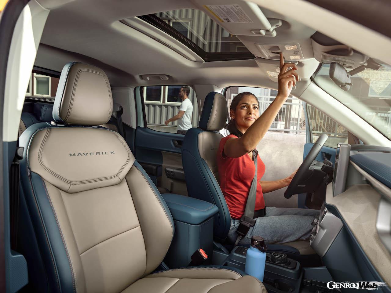 コンパクトピックアップ「フォード マーベリック」の2025年モデルのインテリア。