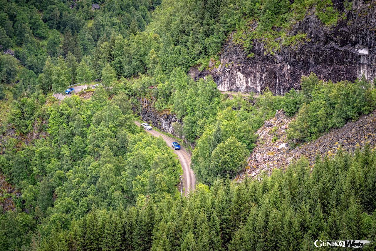 夏のノルウェーを舞台に、参加者は「ランボルギーニ ウルス S」をドライブ。各地で美しい景観や極上の食事をたっぷり堪能した。