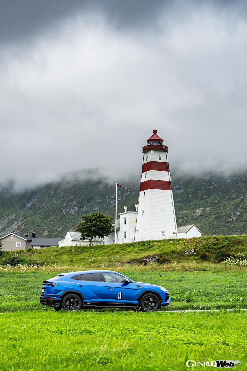 夏のノルウェーを舞台に、参加者は「ランボルギーニ ウルス S」をドライブ。各地で美しい景観や極上の食事をたっぷり堪能した。