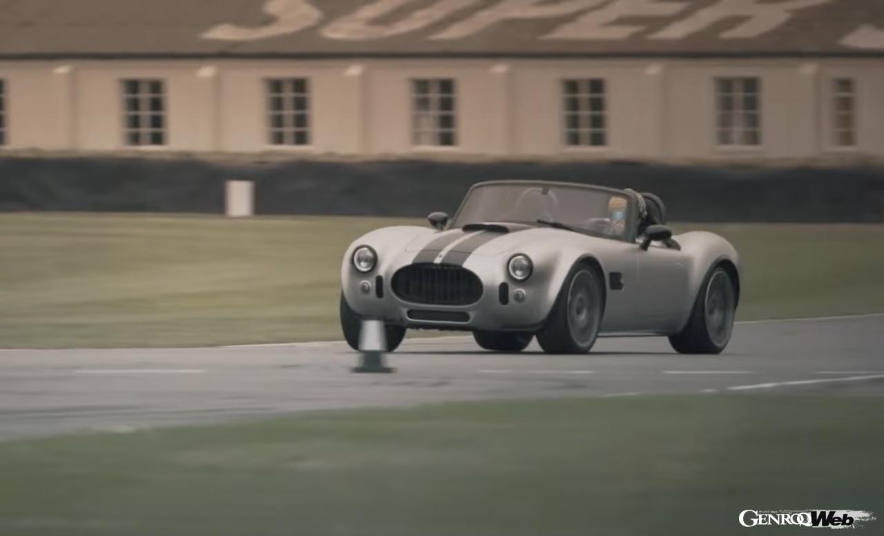 RCクラシックスポーツカー 黒/白　コブラ 連載全10話】第1話 AC・コブラ・・・小さなボディーに大きな