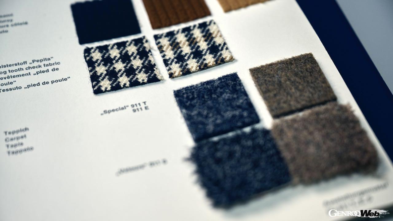 インテリアの素材も様々なサンプルから検討された。