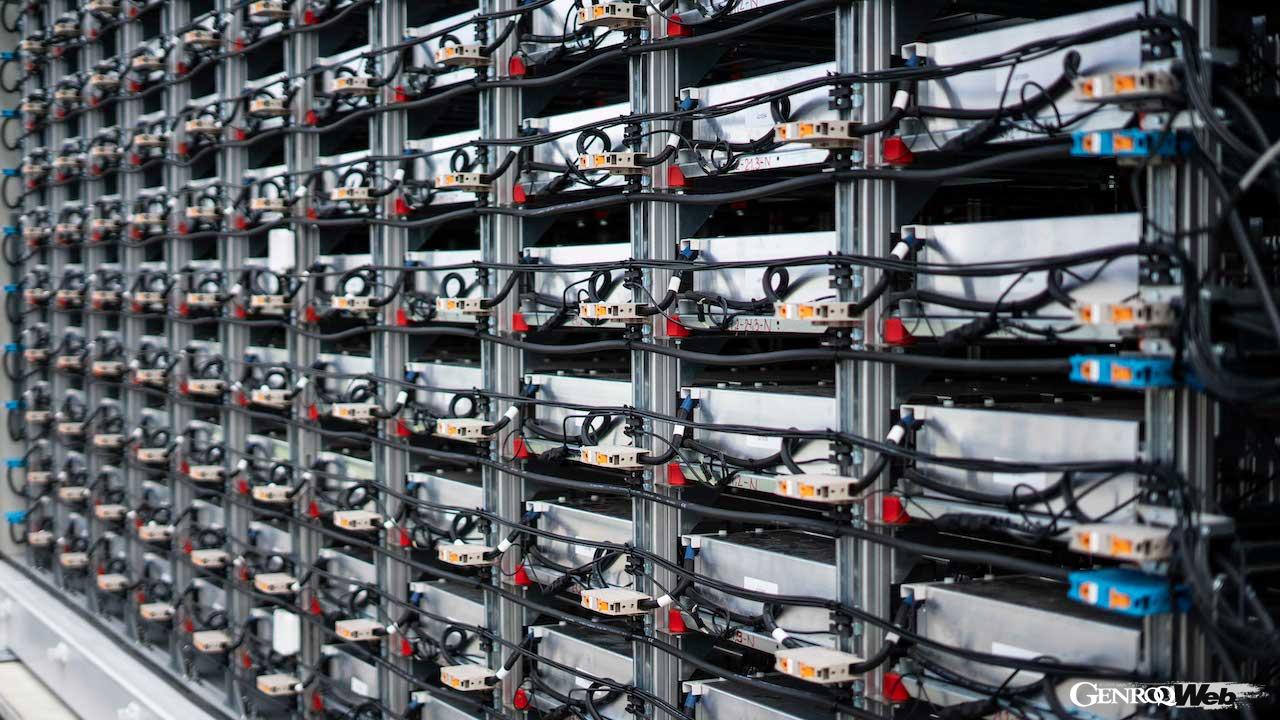 ポルシェ タイカンの使用済みバッテリーを再利用した、新型バッテリーストレージ・システム。