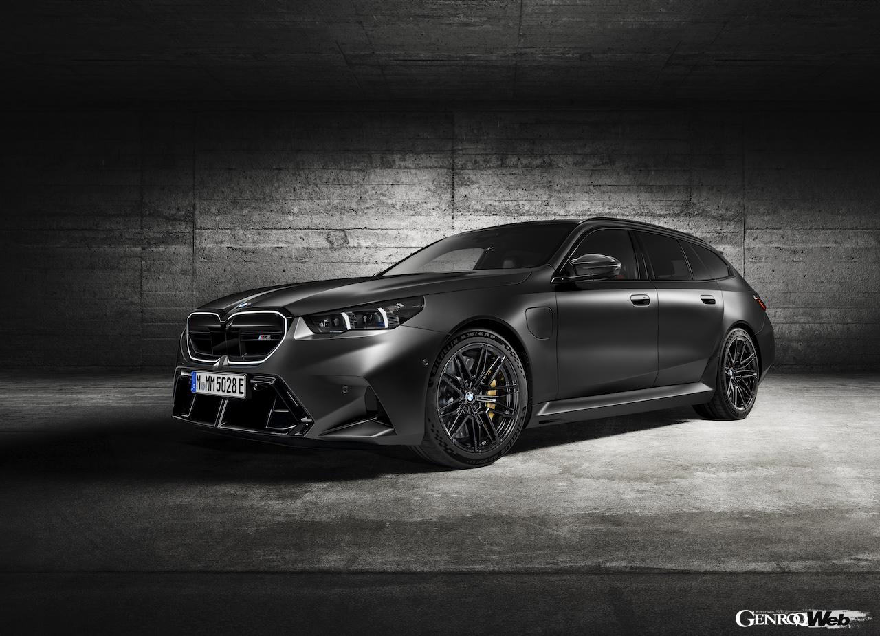 新型「BMW M5 ツーリング」のエクステリア。