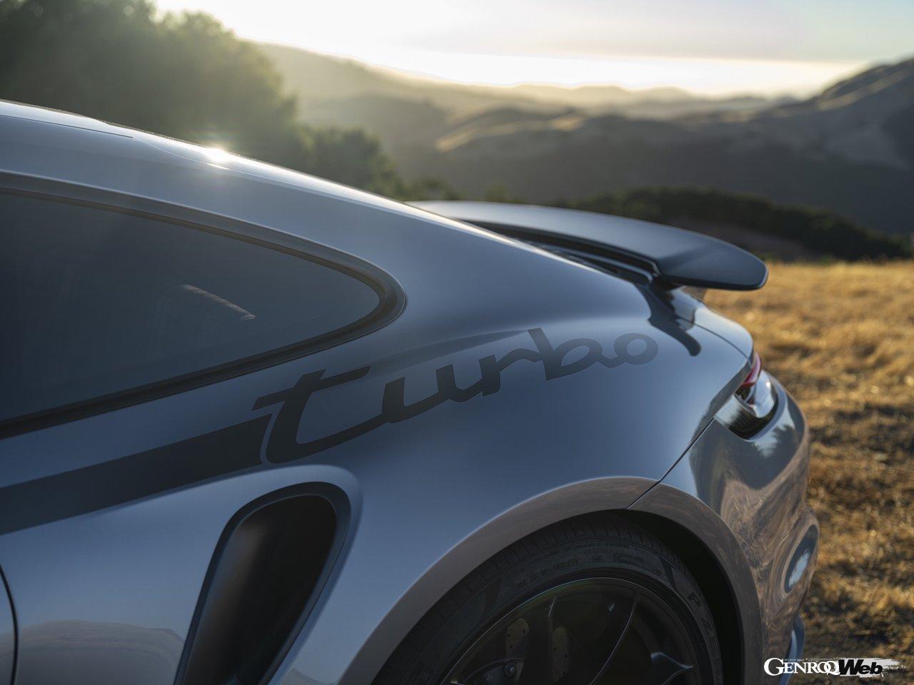 世界限定1974台が製造される、「ポルシェ911 ターボ 50イヤーズ」のエクステリア。