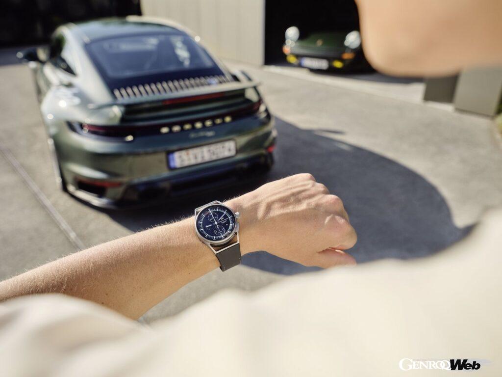 911 ターボ 50イヤーズに合わせてデザインされた「911 ターボ 50イヤーズ クロノグラフ」も登場。実車と同様に1974本が限定生産される。