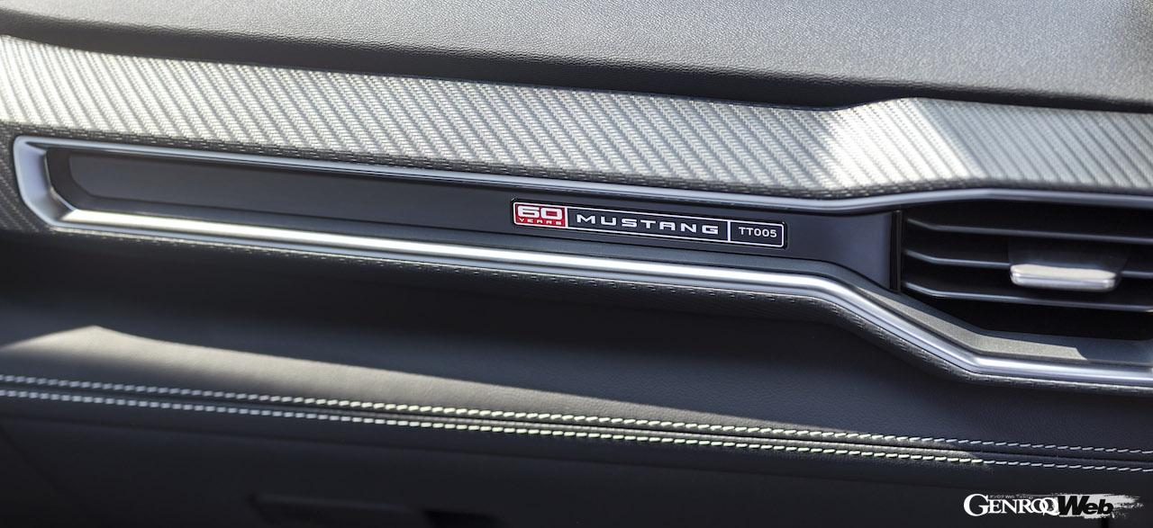 「フォード マスタング 60th アニバーサリー パッケージ」の専用エクステリア。