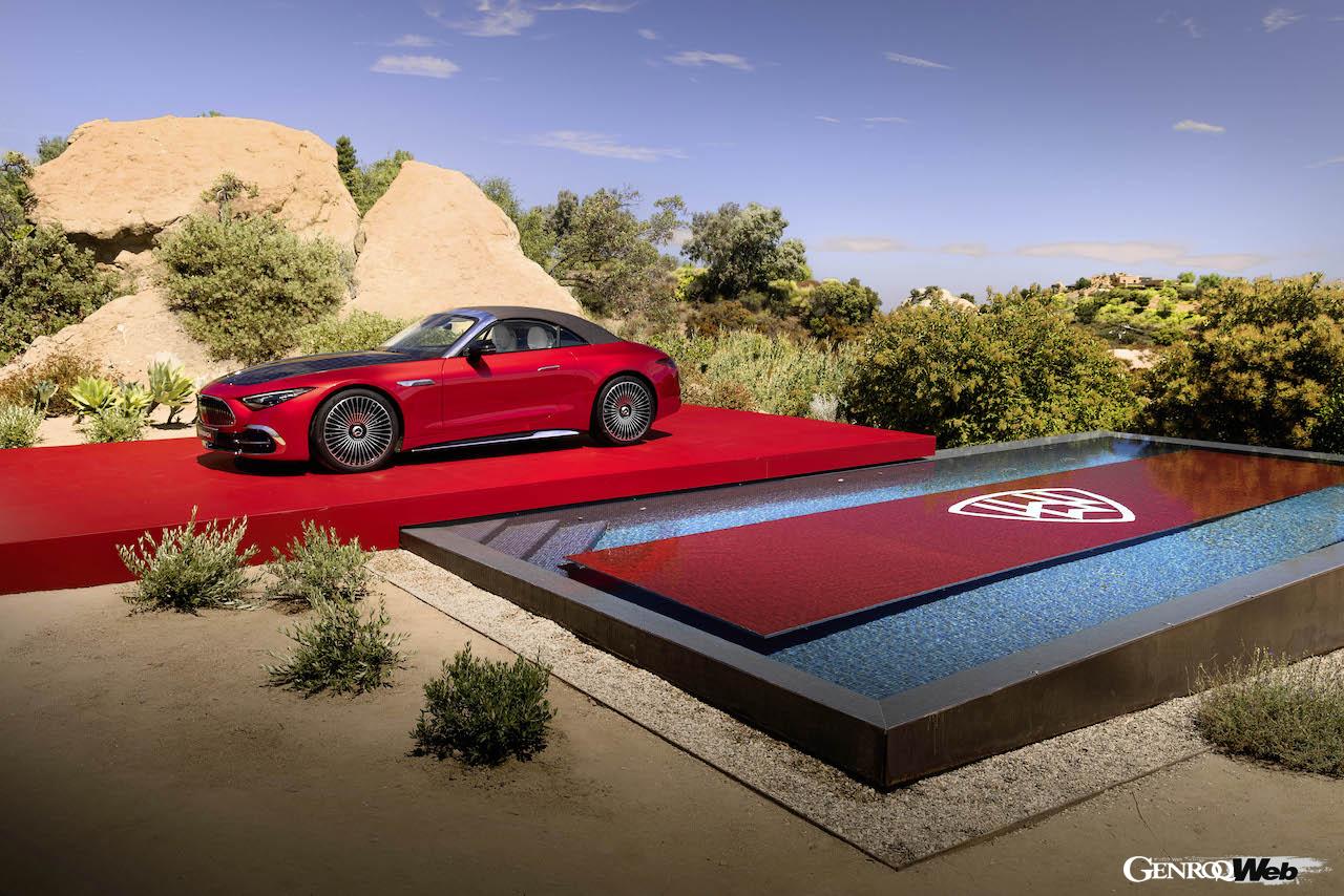 「メルセデス・マイバッハ SL 680 モノグラム シリーズ レッド・アンビエンス」のエクステリア。