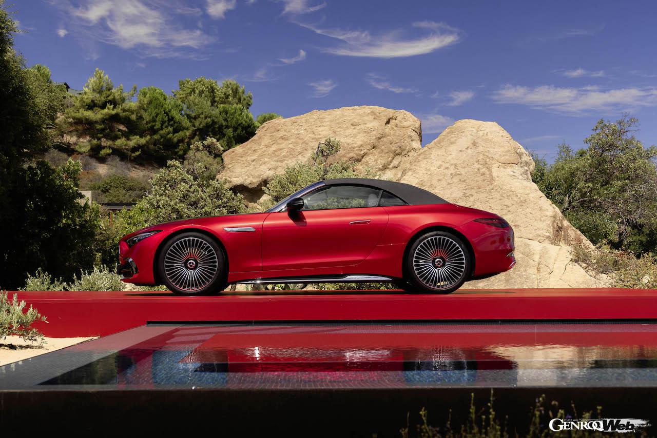 「メルセデス・マイバッハ SL 680 モノグラム シリーズ レッド・アンビエンス」のエクステリア。