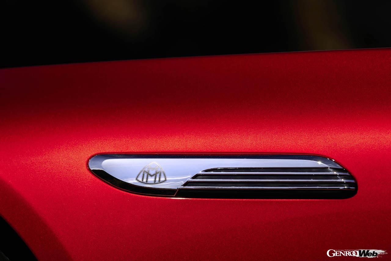 「メルセデス・マイバッハ SL 680 モノグラム シリーズ レッド・アンビエンス」のエクステリア。