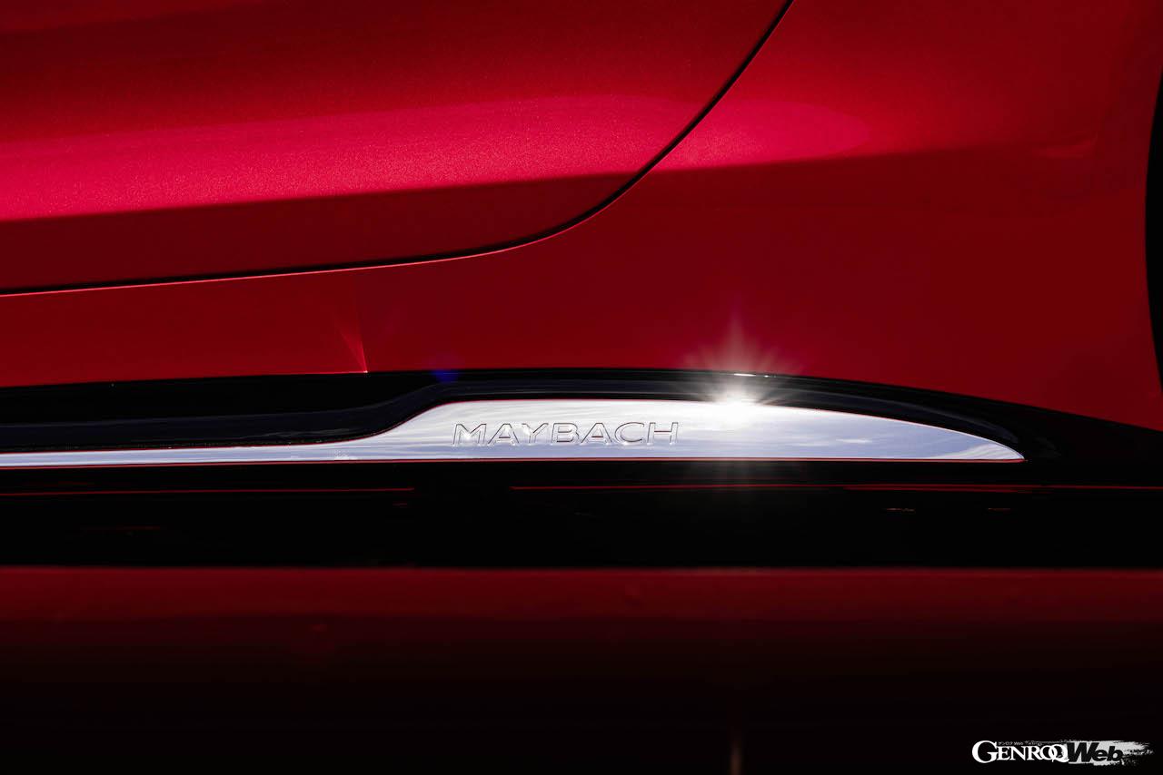 「メルセデス・マイバッハ SL 680 モノグラム シリーズ レッド・アンビエンス」のエクステリア。