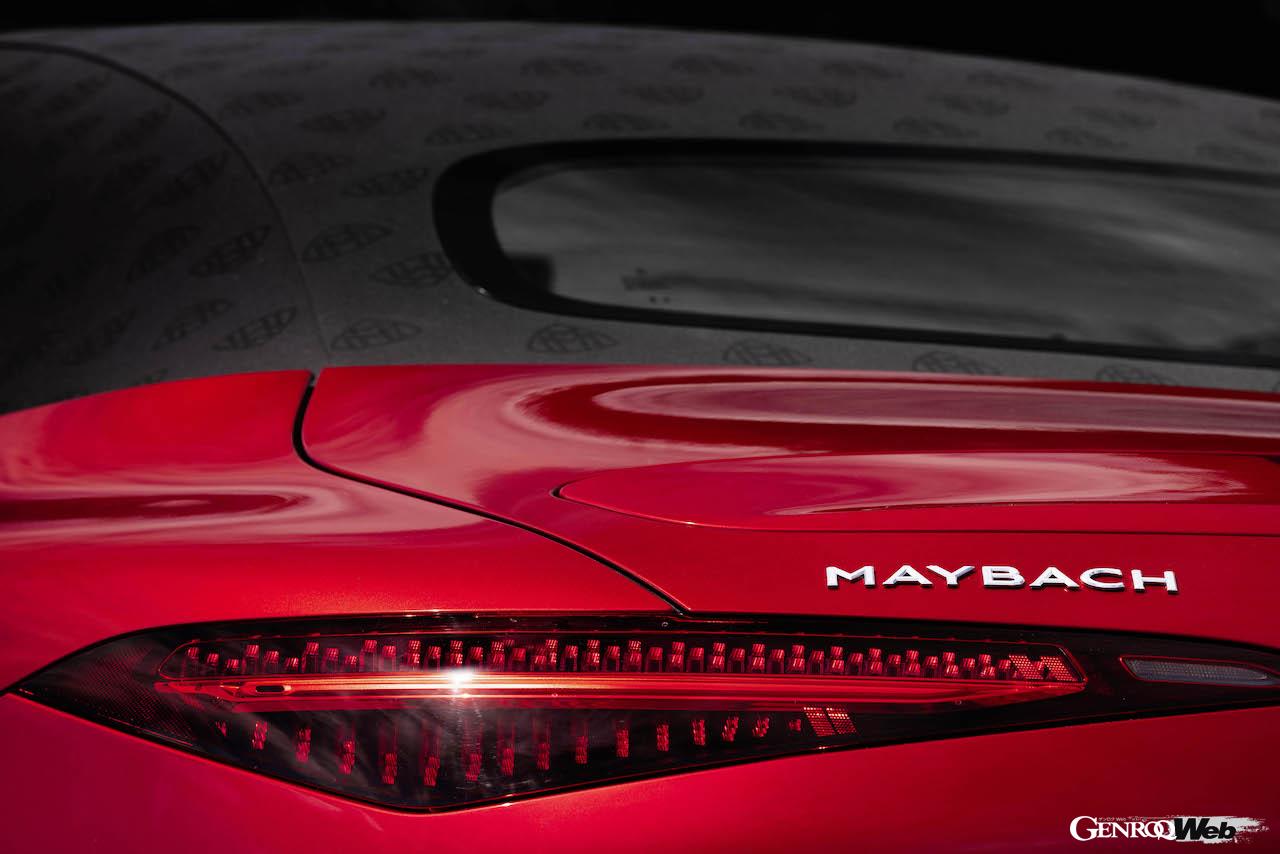 「メルセデス・マイバッハ SL 680 モノグラム シリーズ レッド・アンビエンス」のエクステリア。