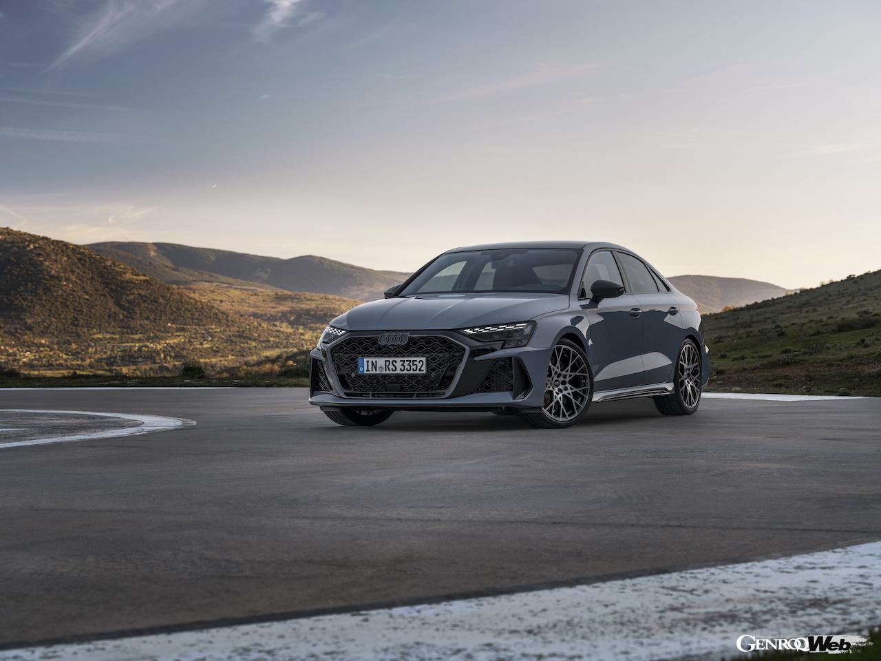 「アウディ RS 3 セダン」改良新型のエクステリア。