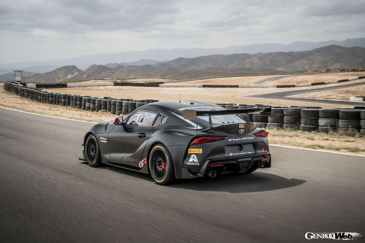 カスタマー向けレーシングカー「GR スープラ GT4 EVO2」の走行シーン。