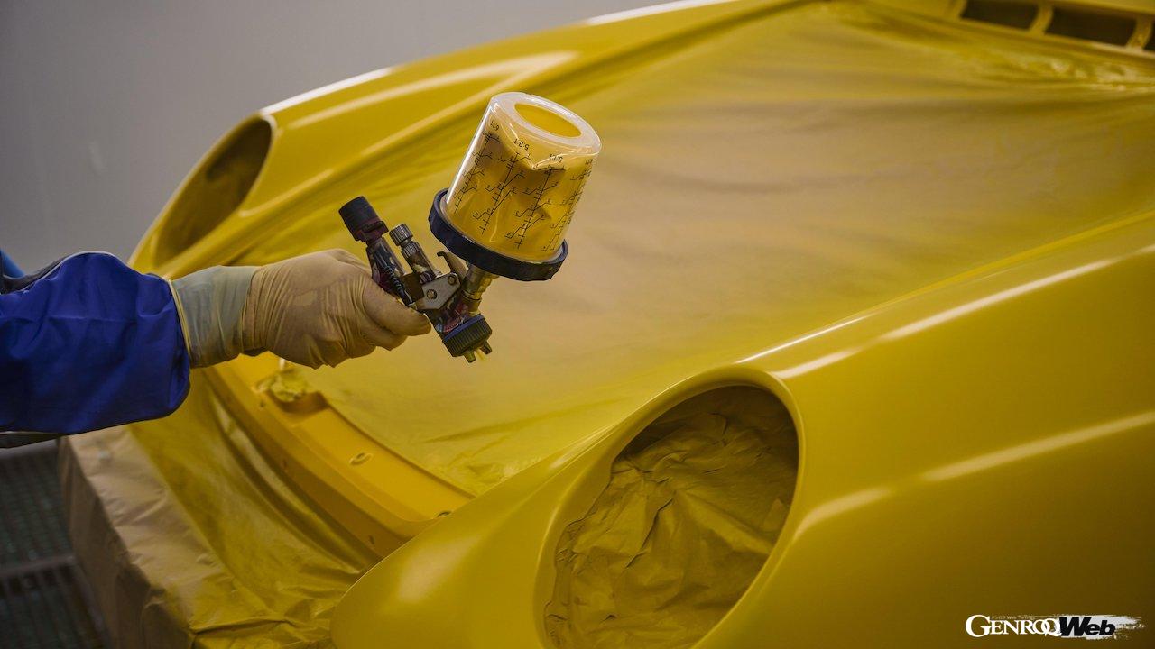 ルカ・トラッツィがオーダーした「ポルシェ 993 スピードスター」の製作過程。