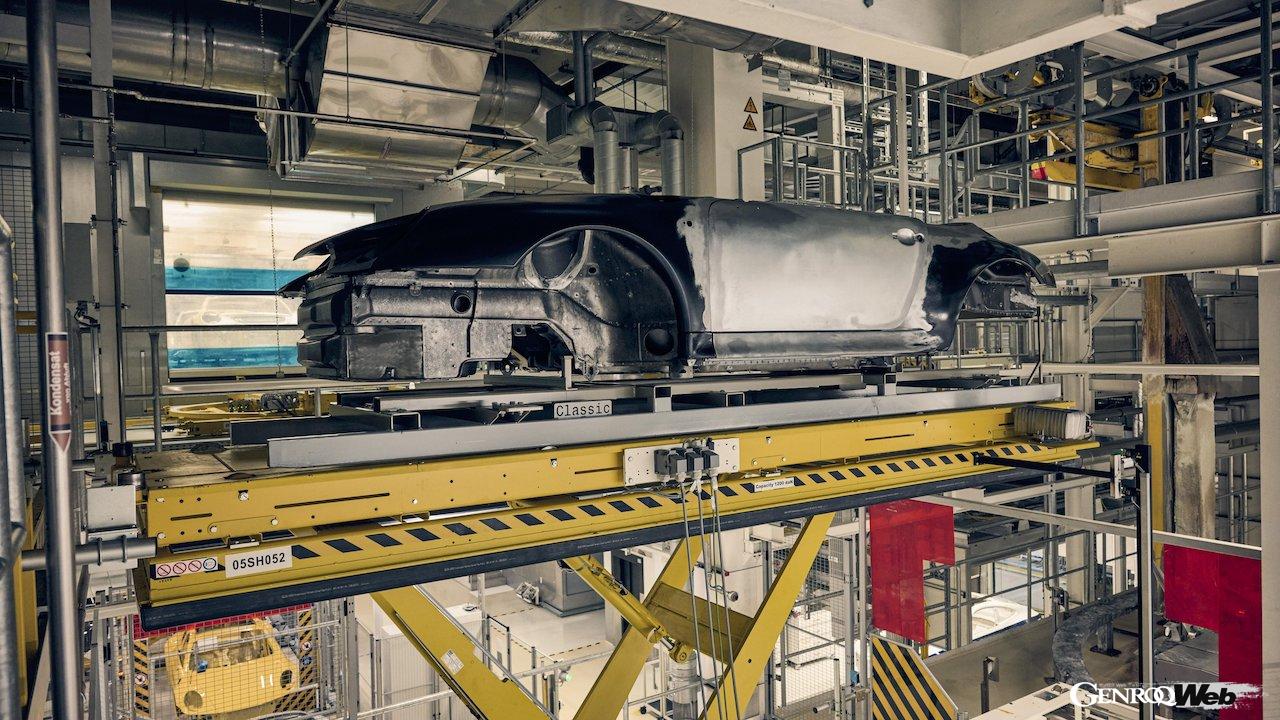 ルカ・トラッツィがオーダーした「ポルシェ 993 スピードスター」の製作過程。