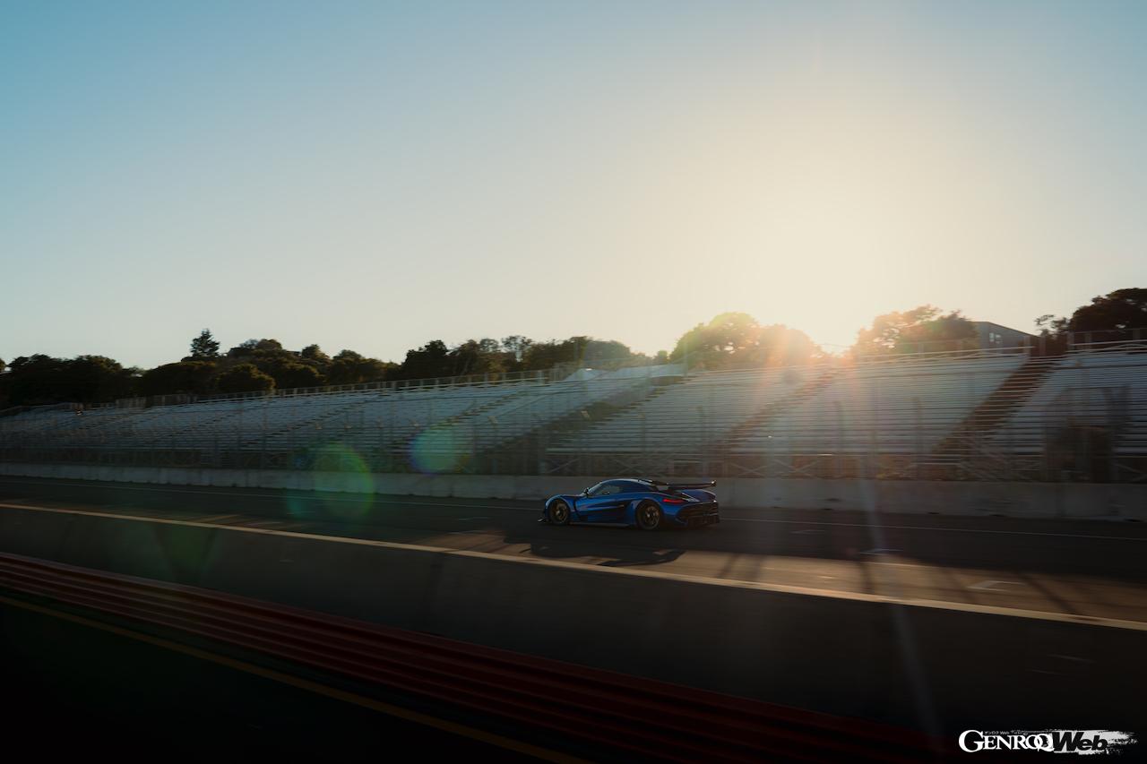 ラグナセカでのタイムアタックを担当した、開発ドライバーのマーカス・ルンドは、今回がラグナセカ初走行に関わらず、ホモロゲーションを取得した市販モデルによるコースレコードを塗り替えることになった。